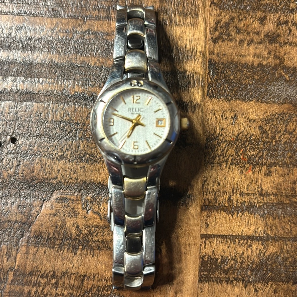 Relic wet ladies watch